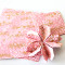 Klassisch rosa Japanpapier mit zartem Kirschblütenmuster (Sakura)